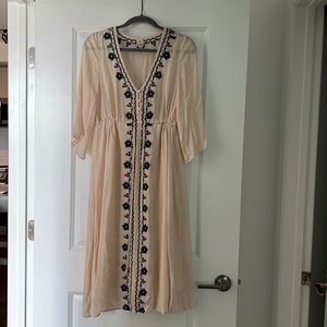 Dress from Pinkblush Maternity. Size small. Knee length. Light and soft fabric.